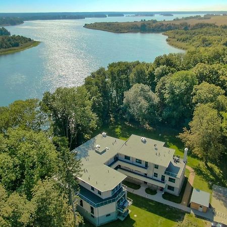 Ferienwohnungen Am Wasser - Krakow Am See Exteriör bild