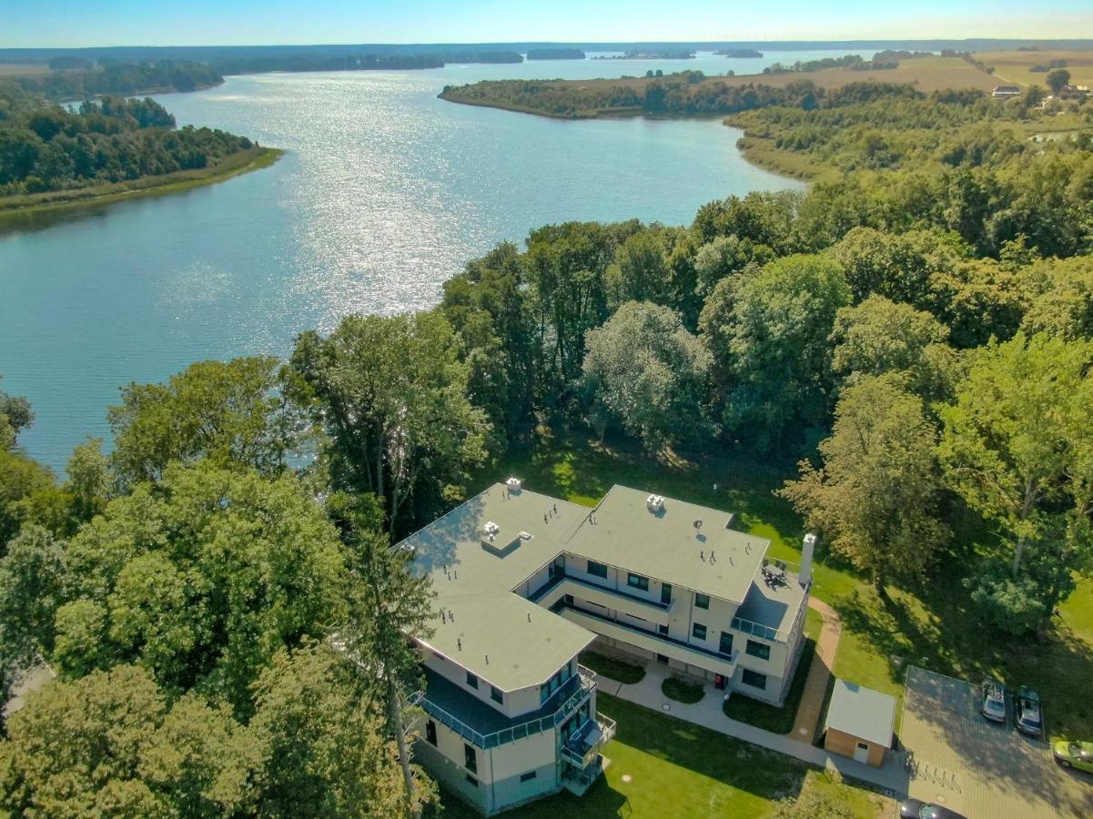 Ferienwohnungen Am Wasser - Krakow Am See Exteriör bild